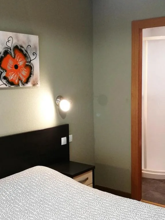 Doppelzimmer mit eigenem Bad — Pensión Santiago