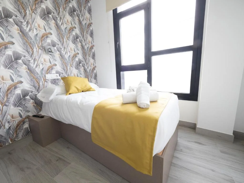Habitación Individual con baño privado — Pensión Spa Cruceiro de Pedrouzo