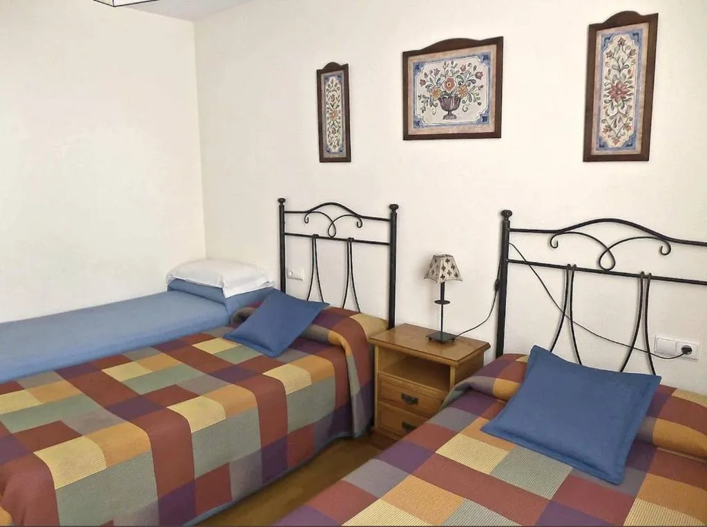 Habitación Triple — Pensión USOA