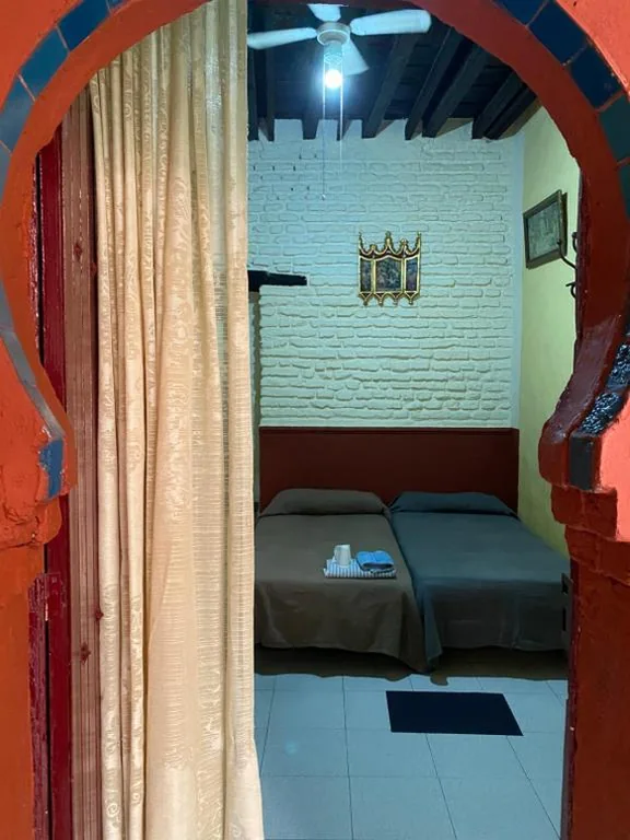 Camera doppia con bagno in comune - 1 o 2 letti — PENSION VERGARA , Sevilla