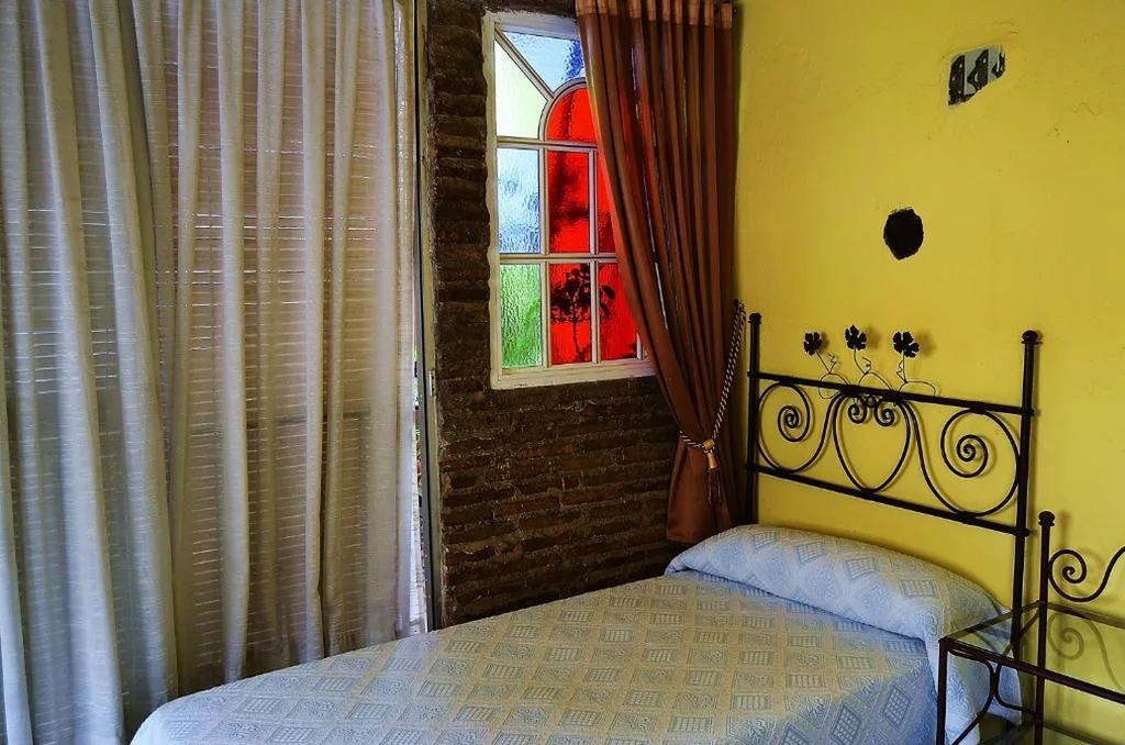 Camera tripla con bagno in comune — PENSION VERGARA , Sevilla