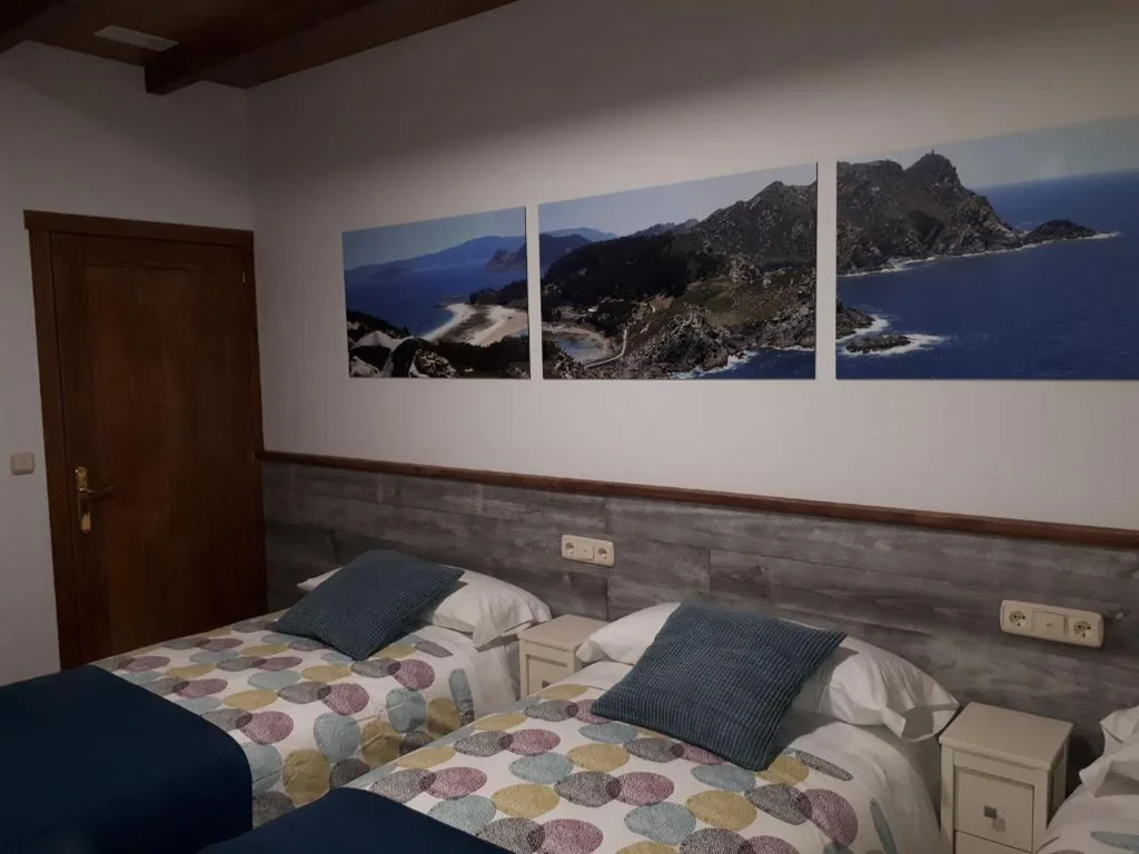 Triple Room with Private Bathroom — Pension Vilanova
