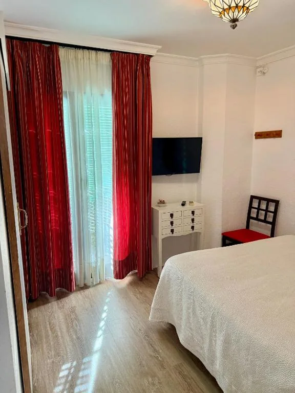 Habitación Doble con baño privado - 1 o 2 camas — Pension Zurita
