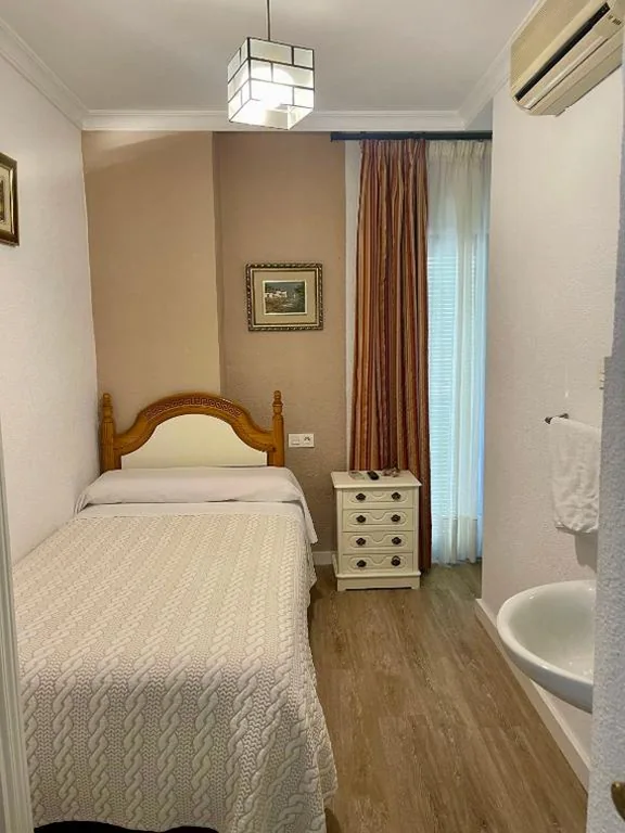 Habitación Individual — Pension Zurita