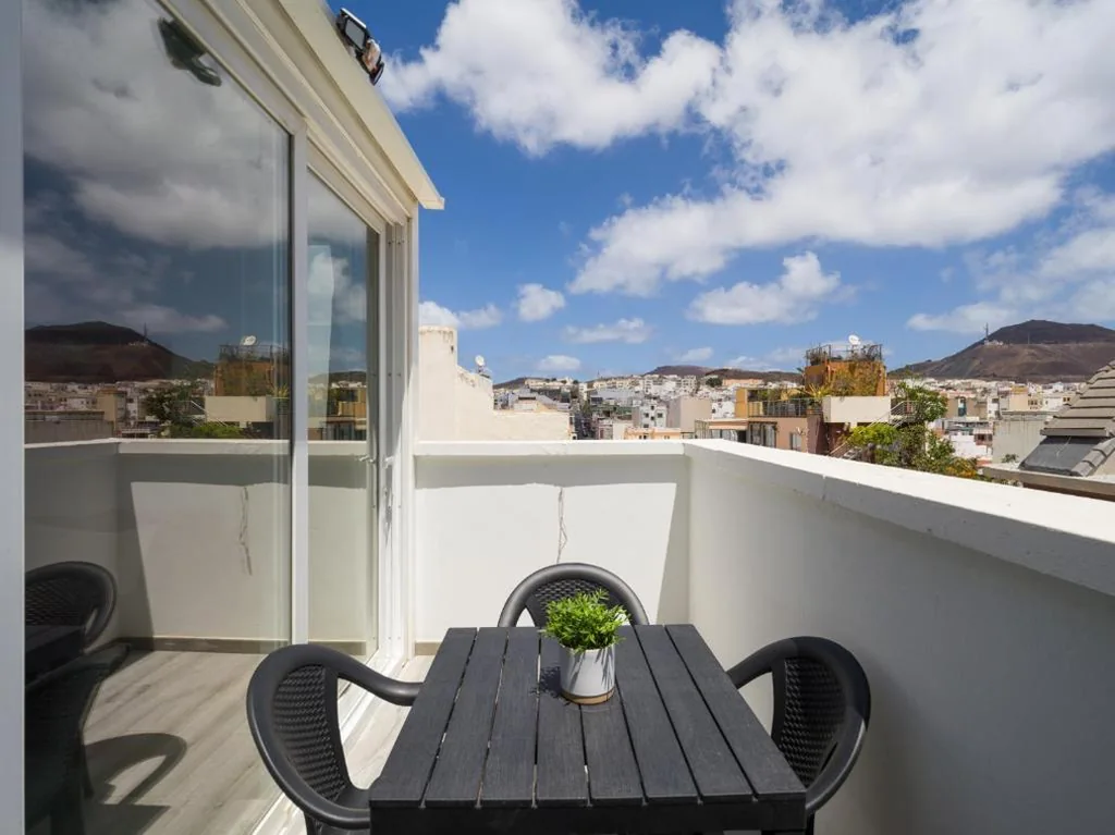 Apartamento Ático — Penthouse Terrace city-sea view by CanariasGeytaway