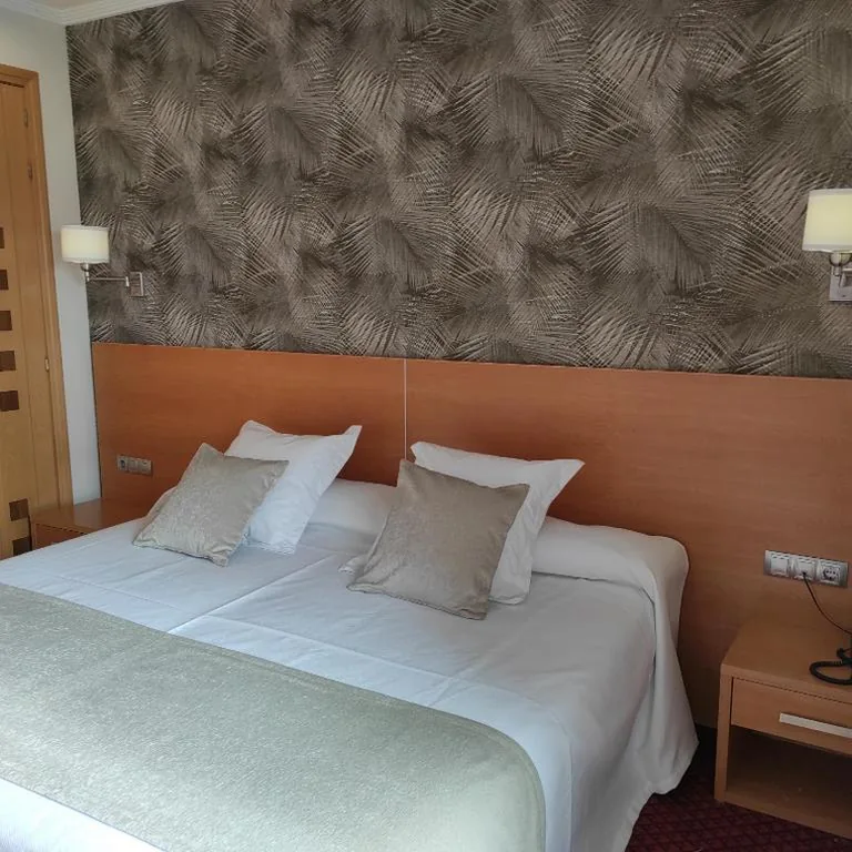 Superior特大床间 — Peregrina Hotel