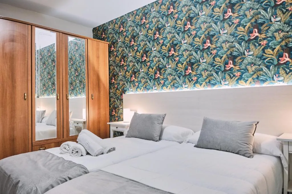 Quarto Duplo com casa de banho partilhada - 2 camas — Peregrina Pensión 6
