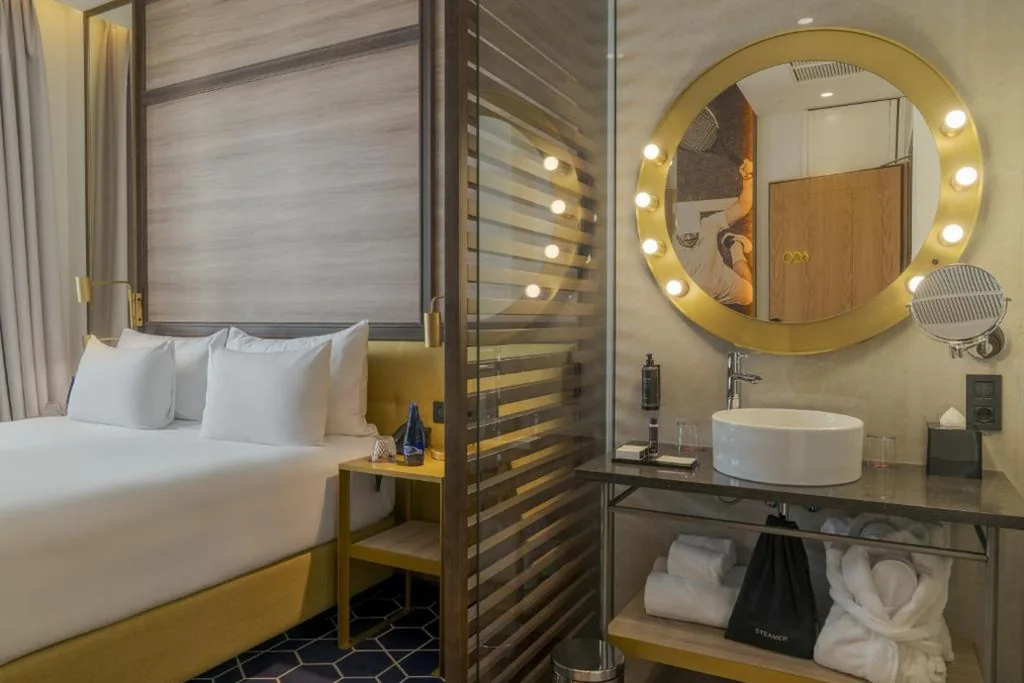 Camera Premium — Pestana CR7 Gran Vía Madrid