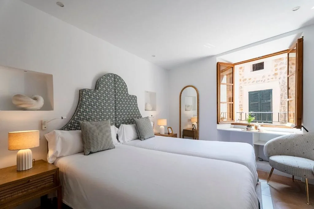 Superior Double Room — Petit Biniaraix