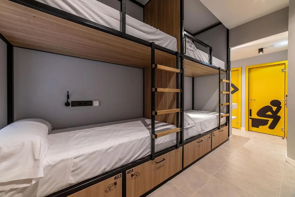 Letto in camera condivisa mista da 4 letti — Petit Hostel La Latina