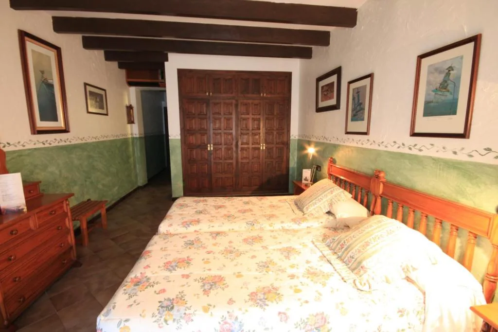 Doppelzimmer mit Gartenblick — Petit Hotel Ses Rotges - Only Adults