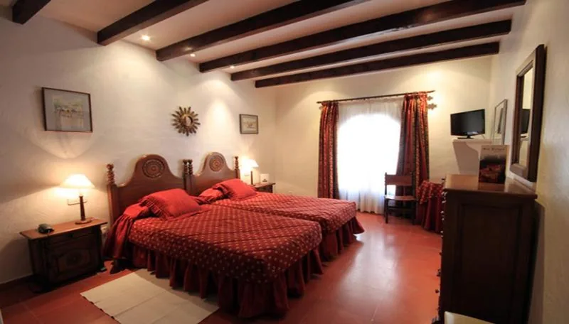 Doppelzimmer Standard — Petit Hotel Ses Rotges - Only Adults