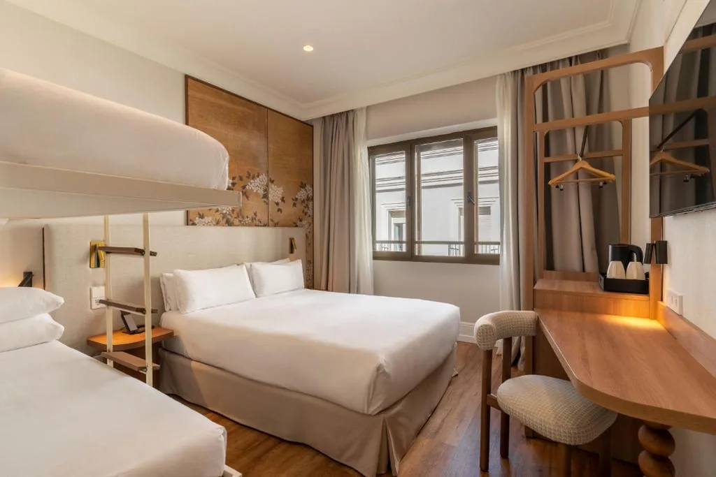 Cuádruple (4 adultos) — Petit Palace Cliper-Gran Vía