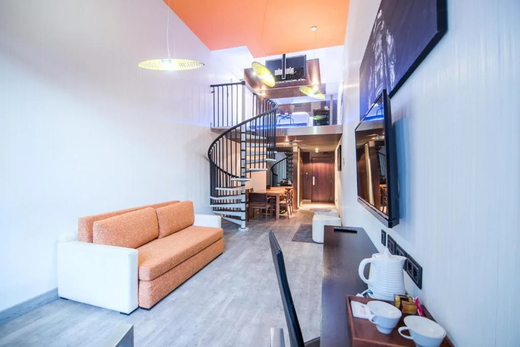 Habitación Cuádruple Dúplex — Petit Palace President Castellana