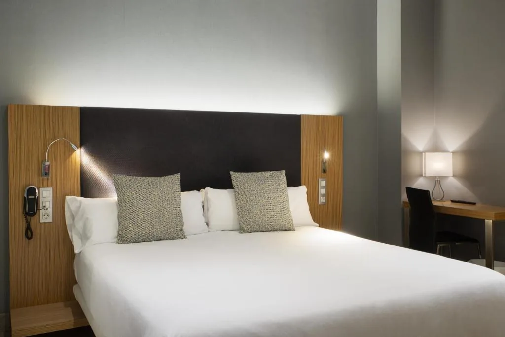 Habitación Cuádruple (4 adultos) — Petit Palace Tres Cruces