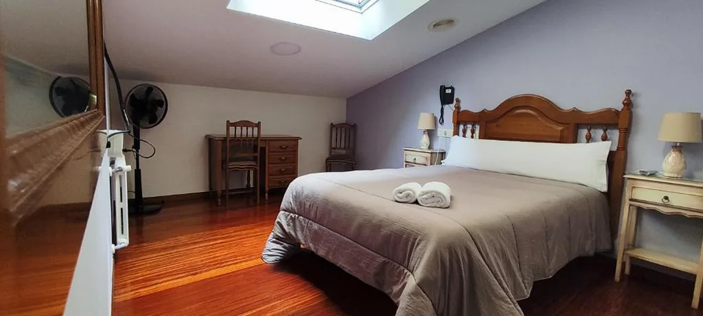 シングルルーム — PICO SACRO I HOSTAL-PENSION Santiago de Compostela