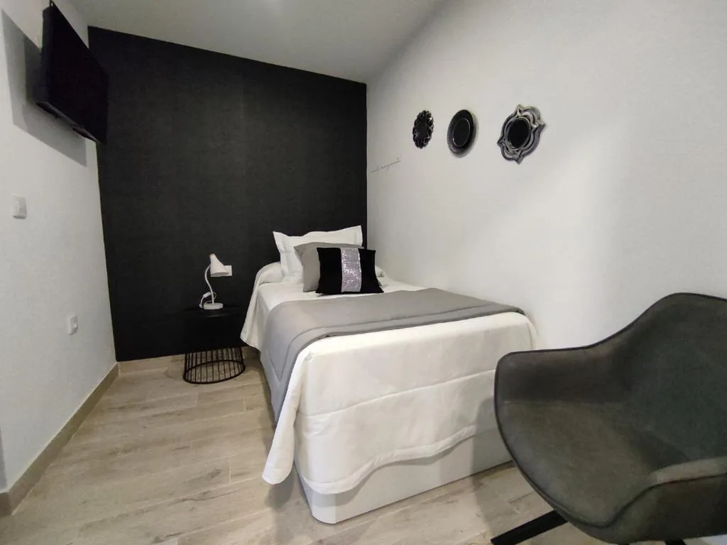 Habitación Individual — PIEDRA DE LUNA