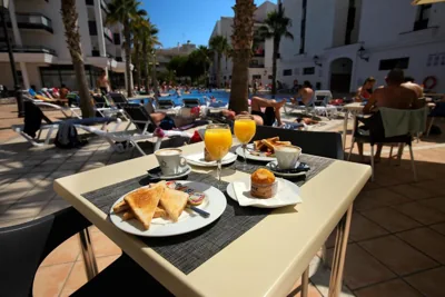 Pins Platja Apartments — foto 4