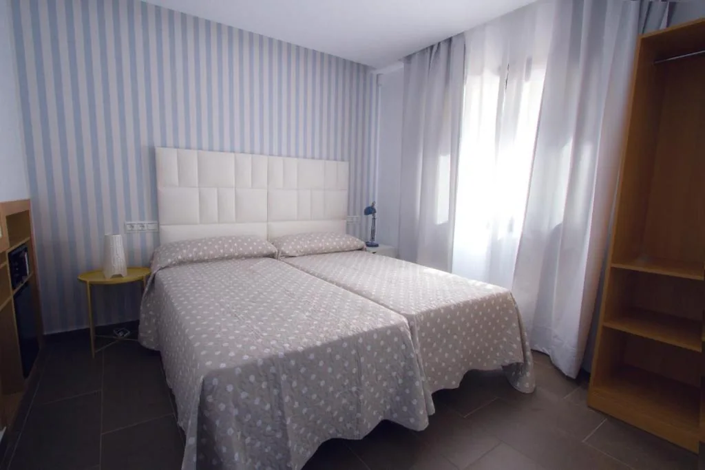 Zweibettzimmer — Pixel
