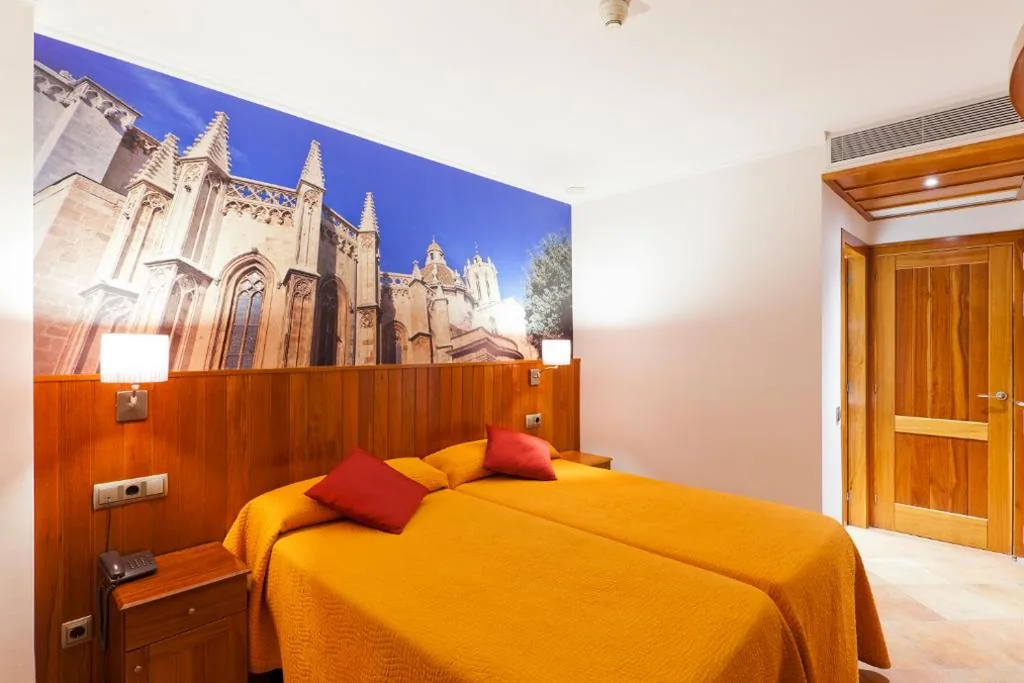 Chambre double - 1 ou 2 lits — Plaça De La Font