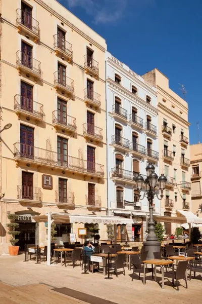 Plaça De La Font — photo 5