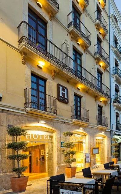 Plaça De La Font — photo 8