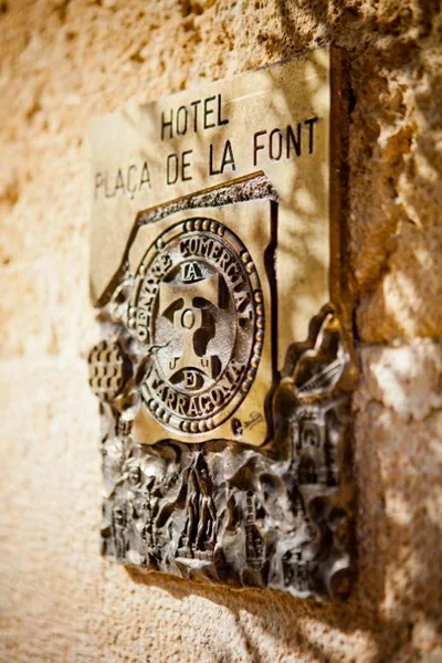 Plaça De La Font — photo 12