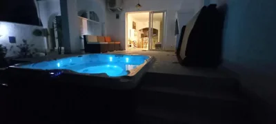 Plage à 500 m, Maison haut de gamme avec amarre privée, accès mer en 5 min sans pont, jacuzzi — foto 5