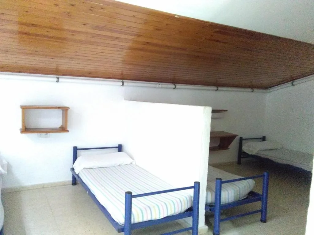 Eenpersoonsbed in Gemengde Slaapzaal — Planoles Xanascat