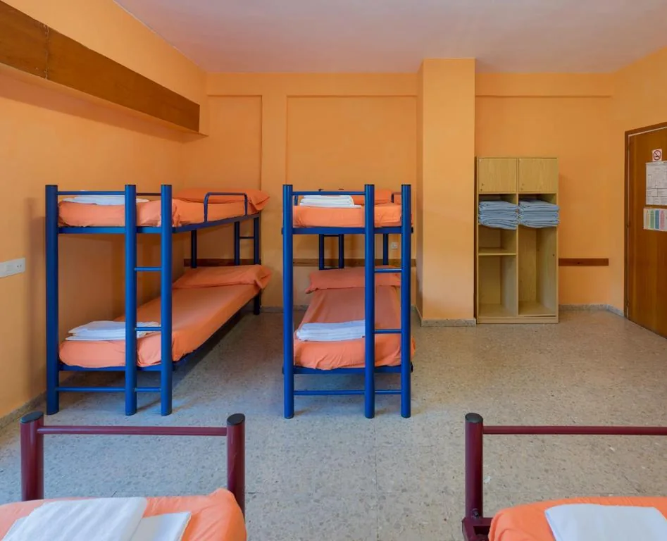Gezinskamer met Eigen Badkamer — Planoles Xanascat