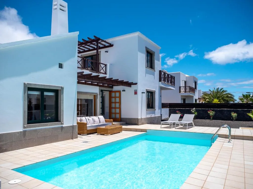 Villa — Playa Blanca Beach Mate