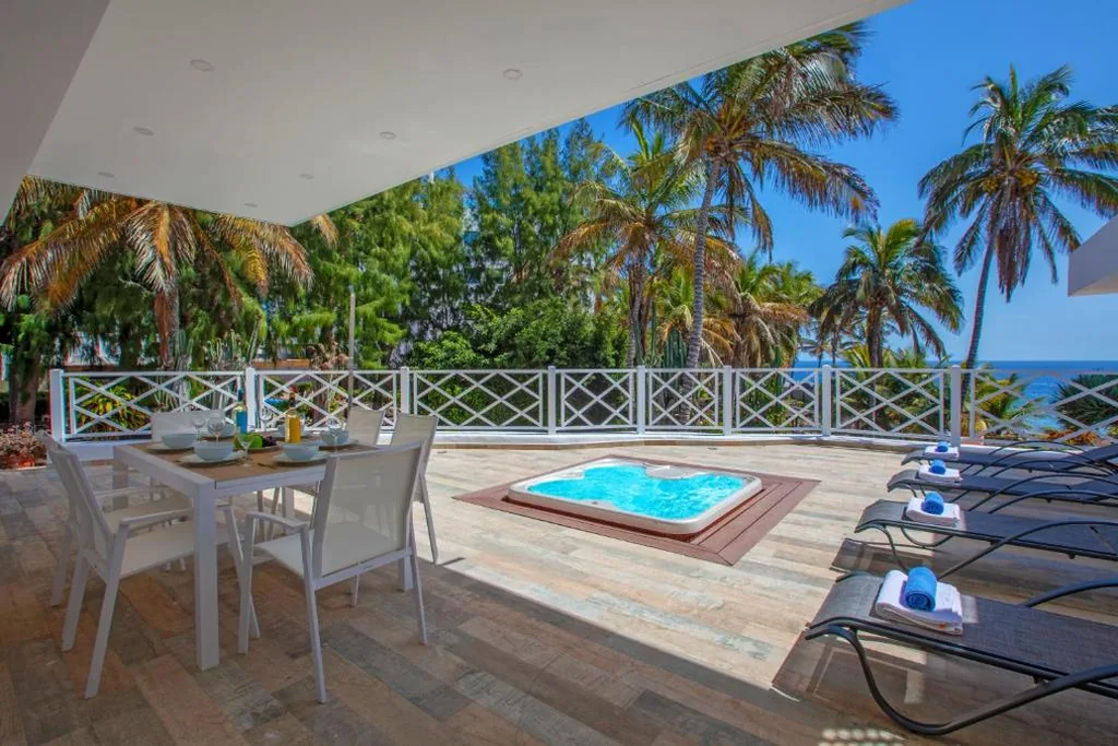Villa de 3 dormitorios — PLAYA CHICA by Buenavilla