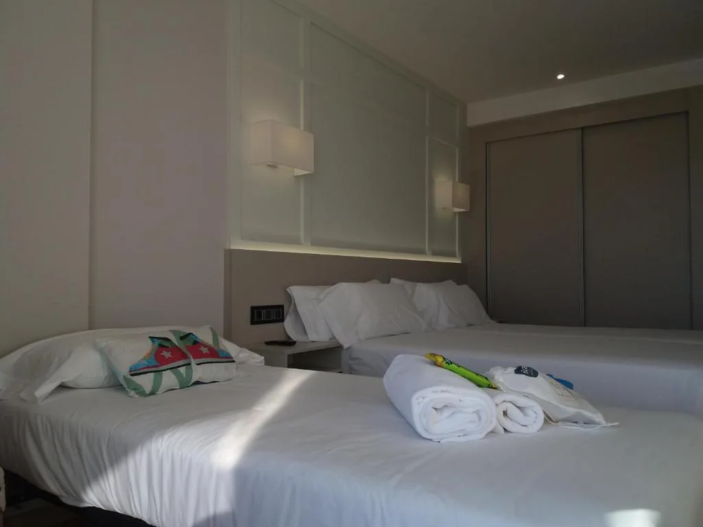 Double Room with Extra Bed (2 Adults + 1 Child) — Playa de Foz Hotel & Spa by gaiarooms