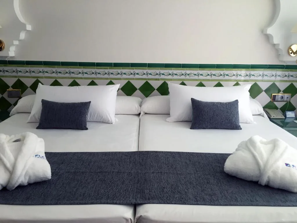 Habitación Individual — Playacálida
