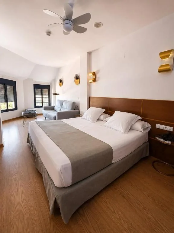 Suite — Plaza Alaquàs