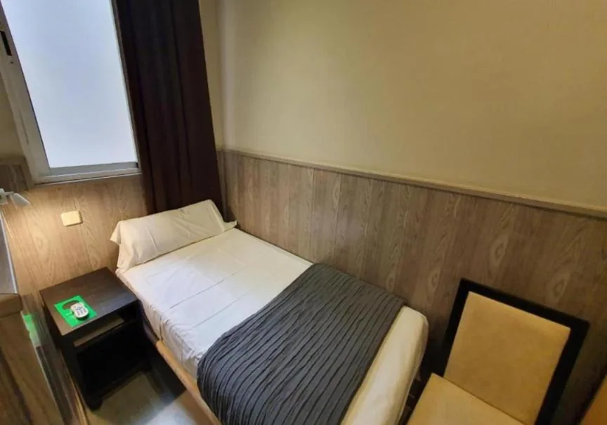 Economy-Einzelzimmer — Plaza Dort Rooms I