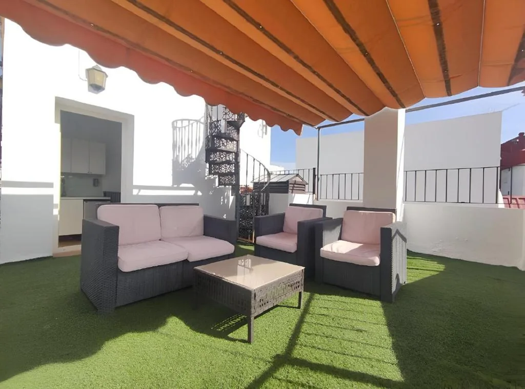 Haus mit 4 Schlafzimmern — Plaza España Family House