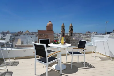 Plaza Mina Suites by Luxury Suites Cadiz -Adults Recommended — photo 10