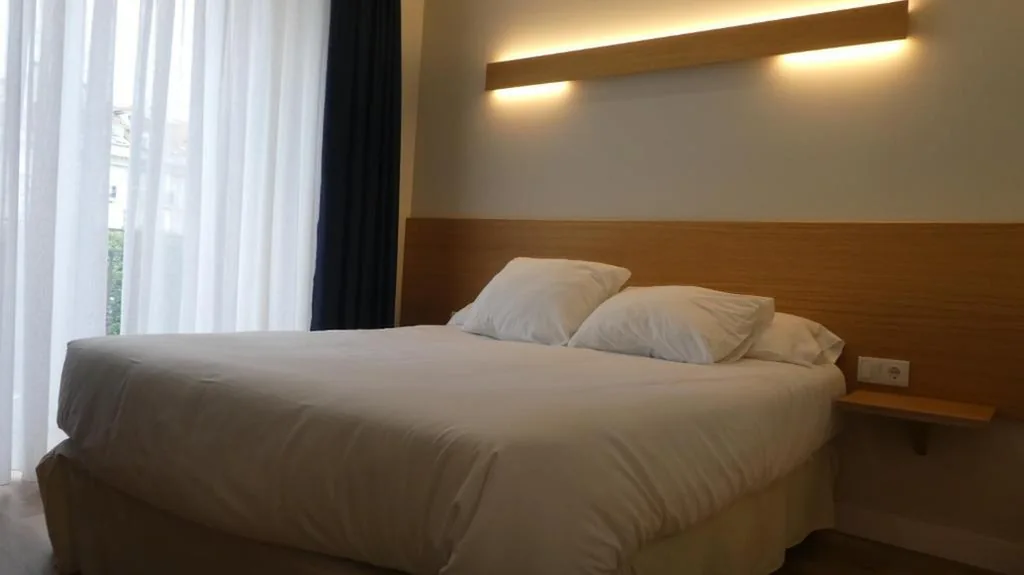 Habitación Doble — Plaza Pombo B&B - Hostal