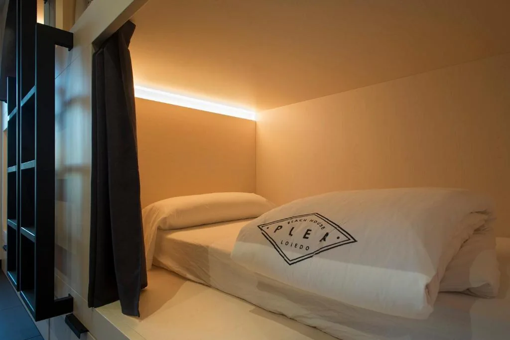 Camera doppia con bagno privato - 2 letti — Plea Beach House