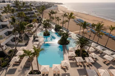 Plus Fariones Suite Hotel — foto 2