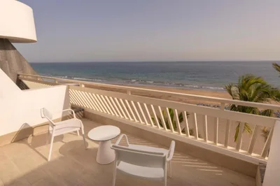 Plus Fariones Suite Hotel — foto 5