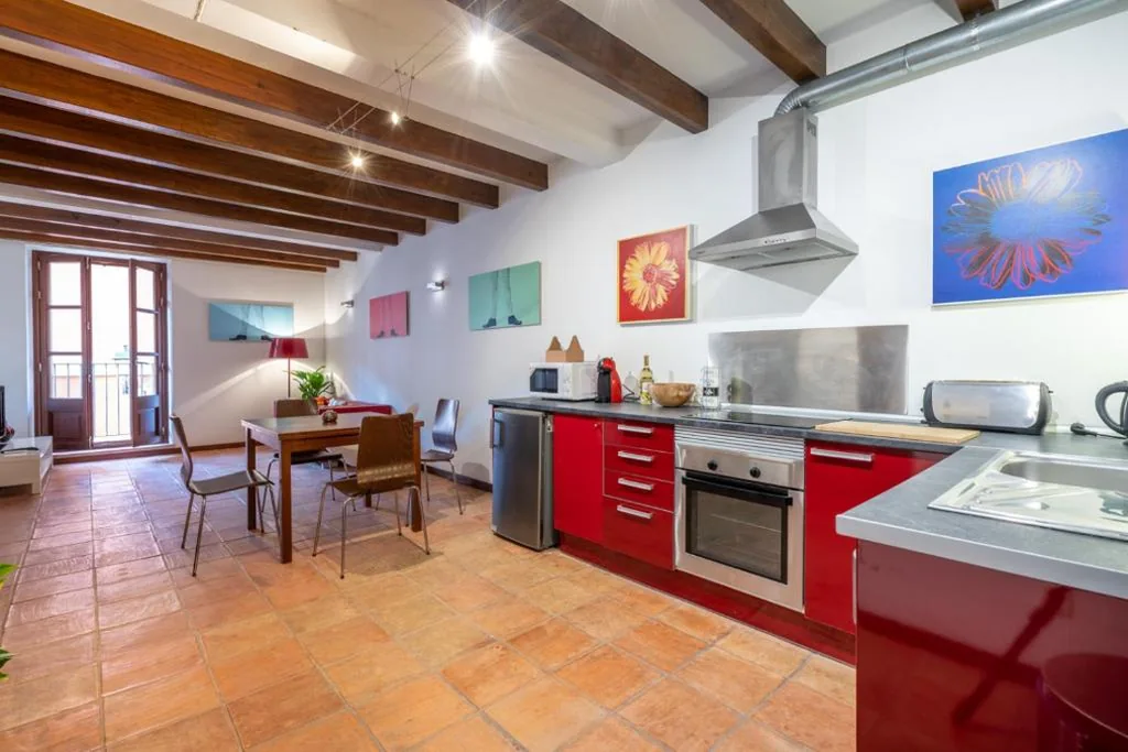 Apartamento con balcón — POC A POC SUITES