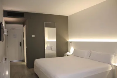 Pol & Grace Hotel — foto 12