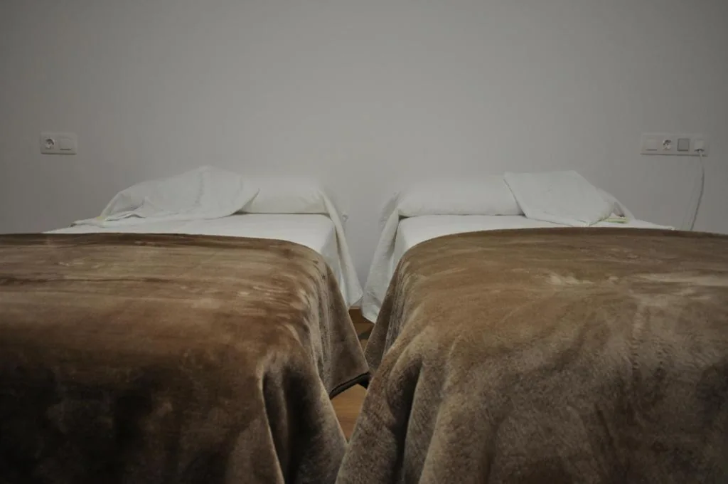 Dreibettzimmer — Pons Minea