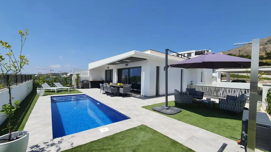 Villa — Pool & Snooker Villa