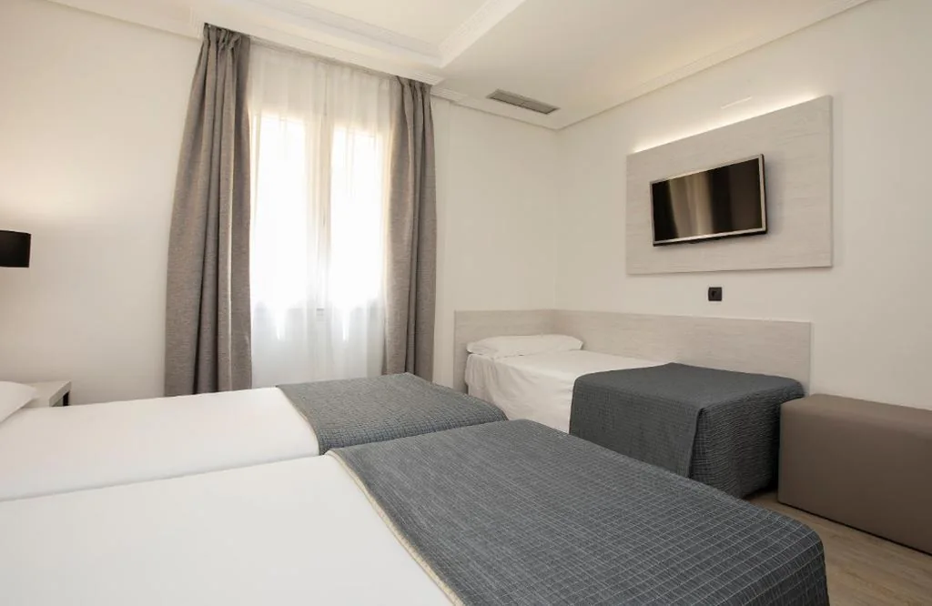 Habitación Familiar (2 adultos y 2 niños) — Porcel Ganivet