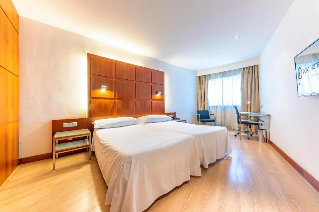 Chambre double Superior (2 adultes) - 1 ou 2 lits - Service de navette aéroport — Port Azafata Valencia