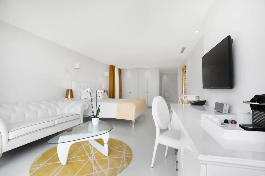 Suite South West com vista para o mar — Portals Hills Boutique Hotel