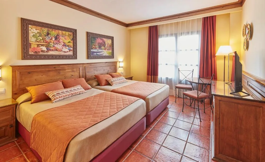 Standard Room with access to PortAventura Park + 1 admission to Ferrari Land (4 adults) — PortAventura Hotel El Paso - Includes unlimited access to PortAventura Park & 1 access to Ferrari Land